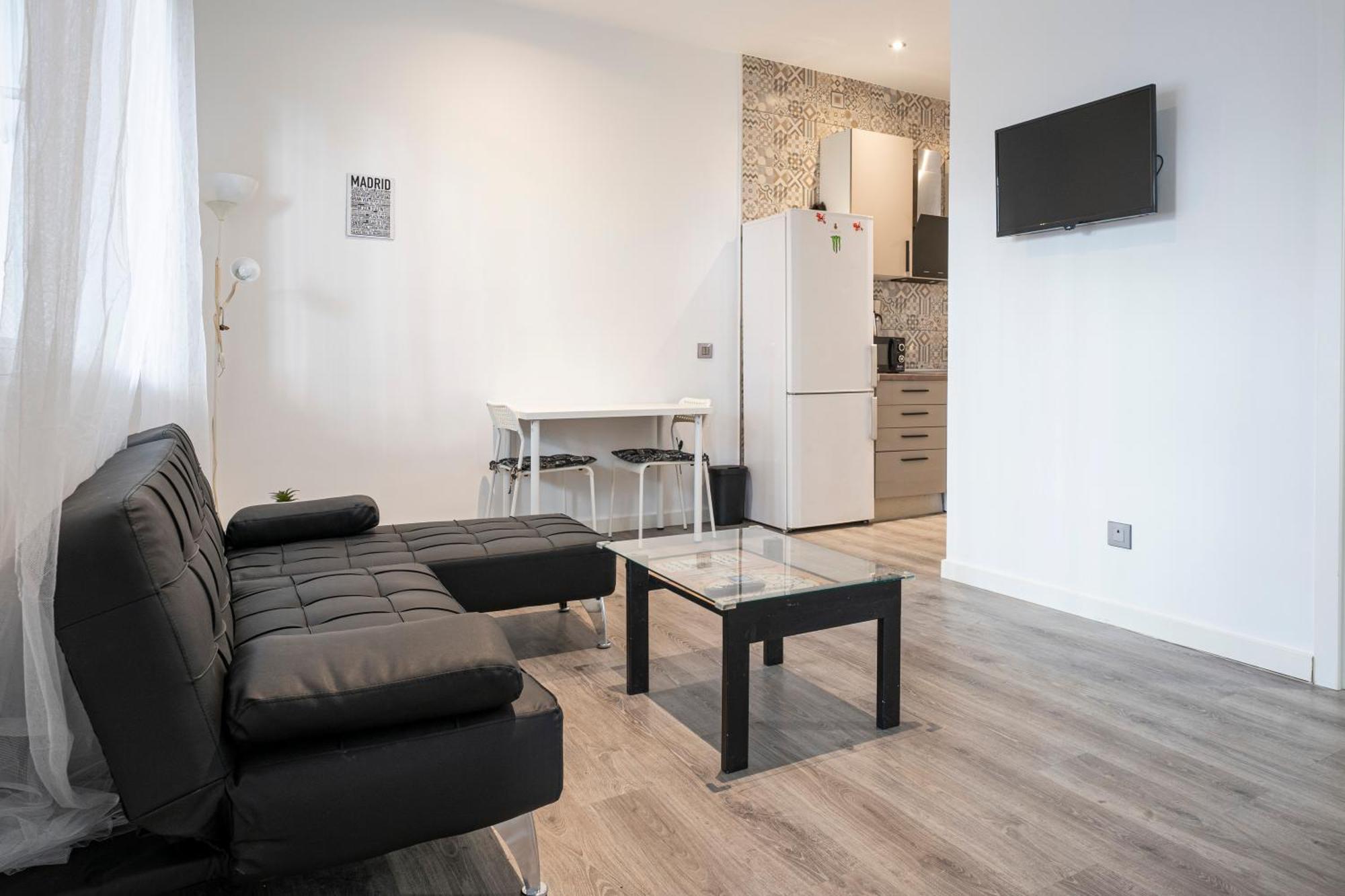 Hogar En Calle Lavapies Madrid Kültér fotó