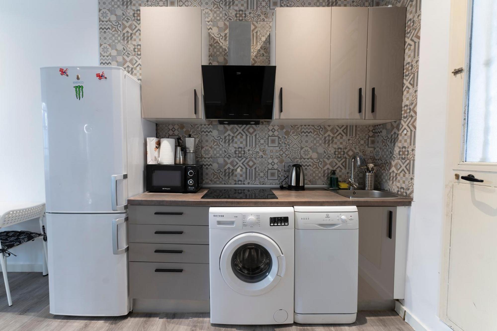 Hogar En Calle Lavapies Madrid Kültér fotó